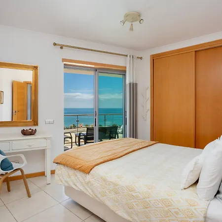 Bijou Flat Front, Sea Views, Pool, Garage 奥霍斯德古阿