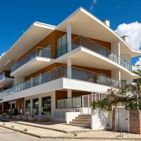 Bijou Flat Front, Sea Views, Pool, Garage 公寓 *